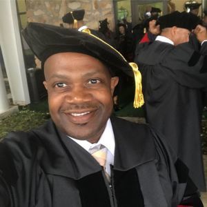 Meet your Posher, Louis